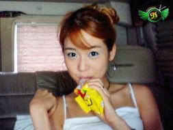 成宥利生活照素颜,真实与美丽的完美融合